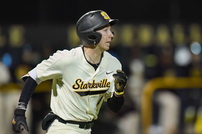 SUN_9029-DeNoiseAI-low-light